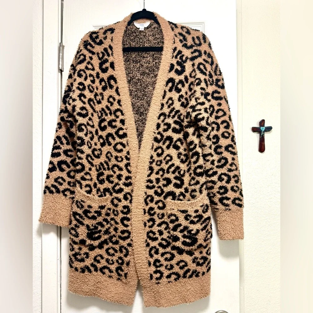 Super Soft Animal Print Cardigan - Picture 2 of 11